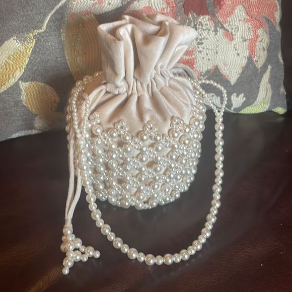 BHLDN Handbags - New Anthropologie BHLDN x Zhuu Augustine All Over Pearl Bucket Bag Purse Ivory
